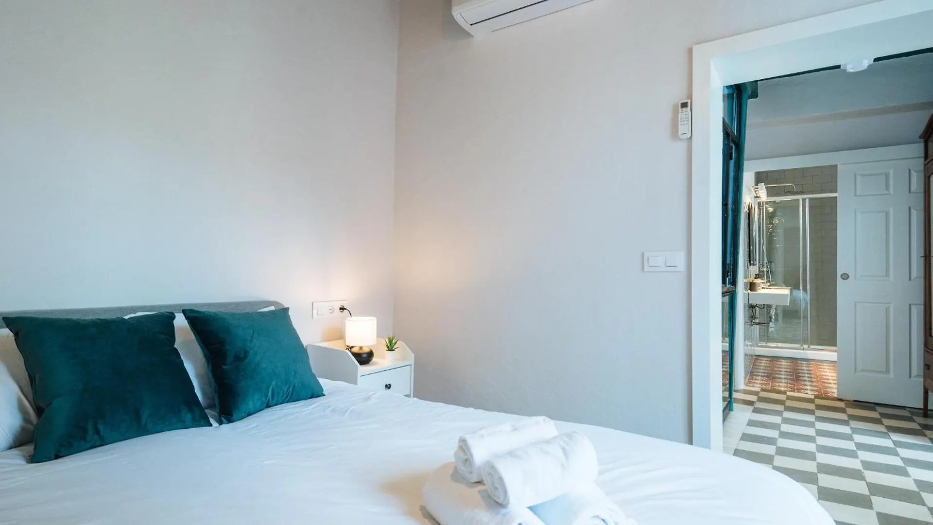Independent Beautiful House Seville City Center With Private Parking Holiday home