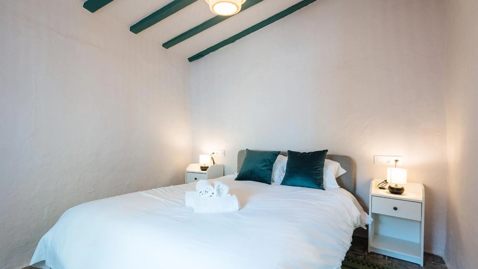 Independent Beautiful House Seville City Center With Private Parking Spain