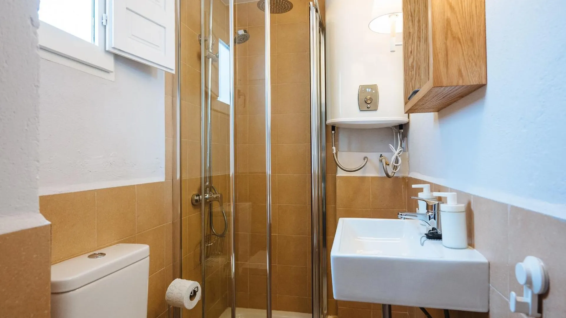 Independent Beautiful House Seville City Center With Private Parking
