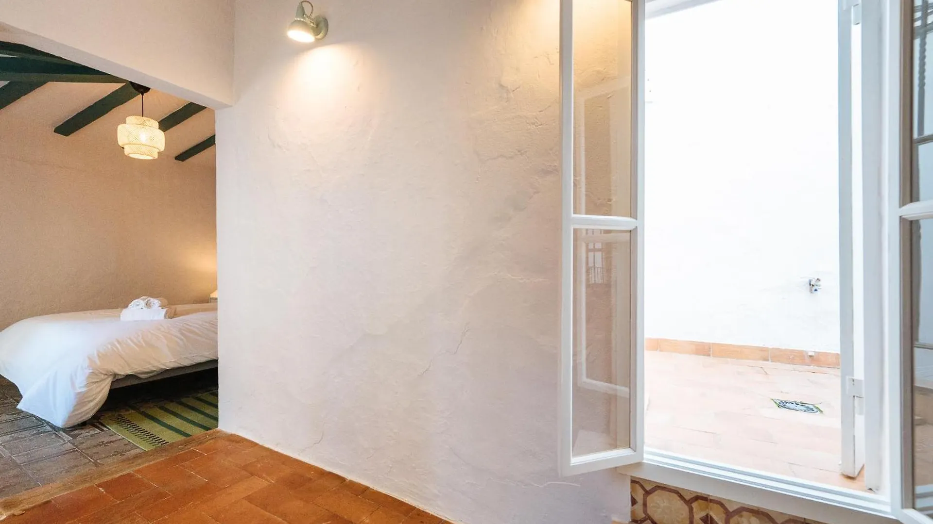 Independent Beautiful House Seville City Center With Private Parking