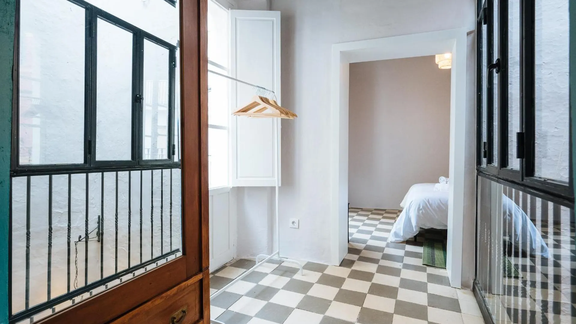 Independent Beautiful House Seville City Center With Private Parking Holiday home